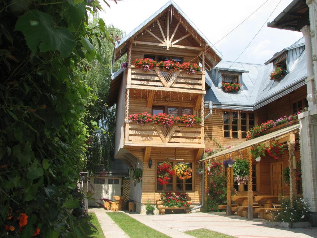 Pension Crizantema Vatra Moldoviţei Exterior foto
